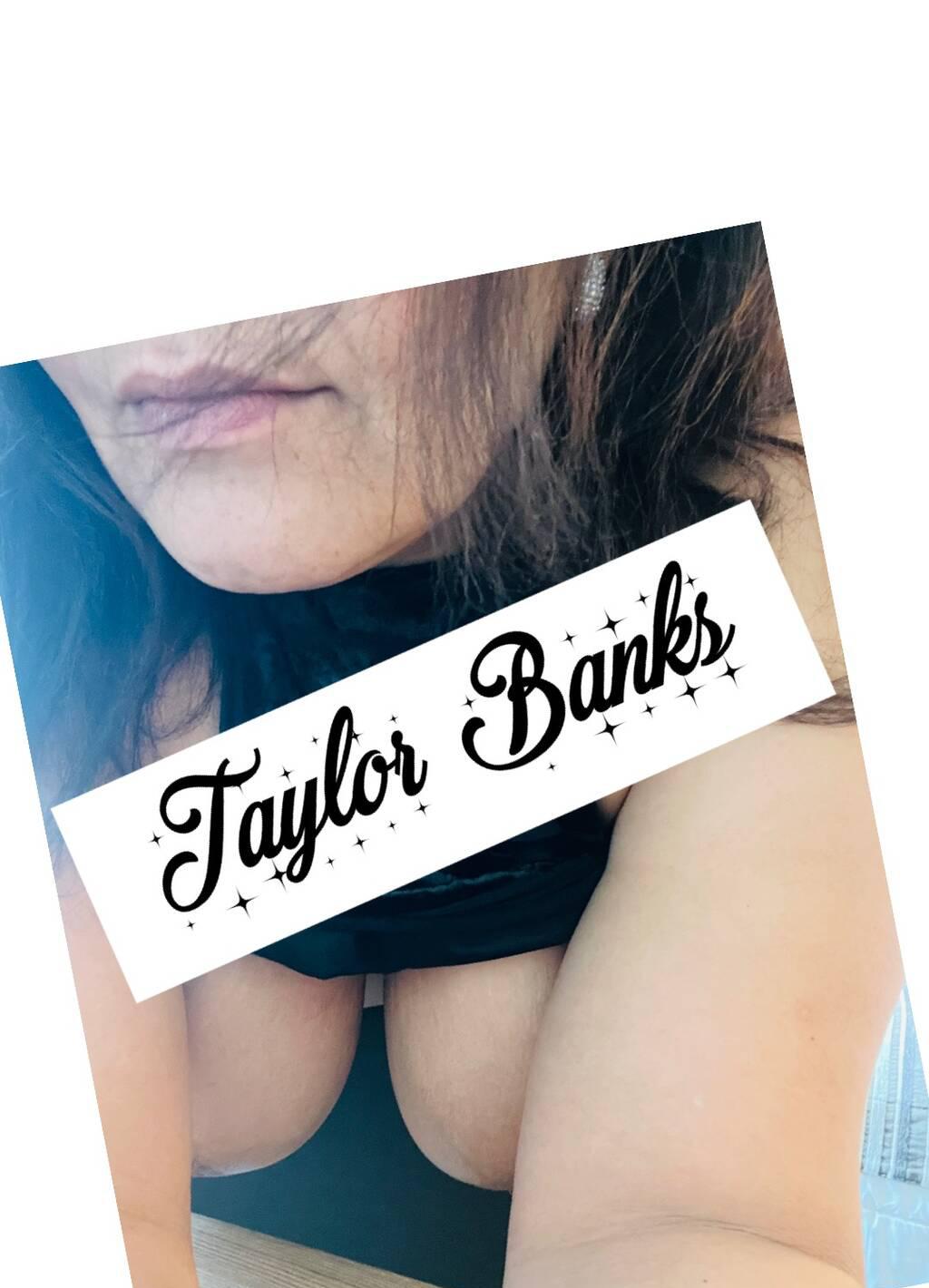 Taylor Banks is Female Escorts. | Niagara | Ontario | Canada | scarletamour.com 