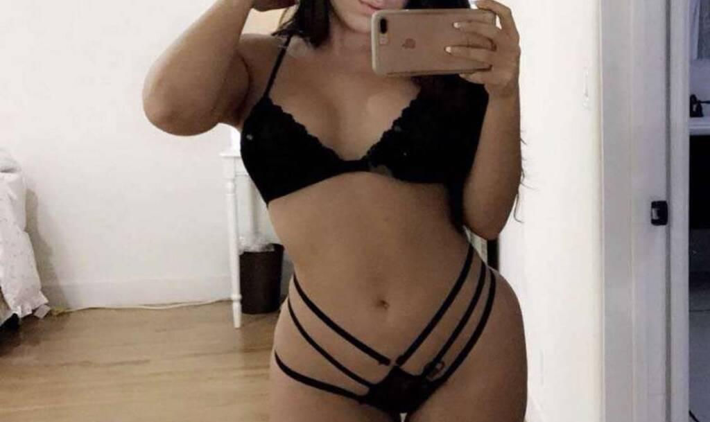 Célia is Female Escorts. | Montreal | Quebec | Canada | scarletamour.com 