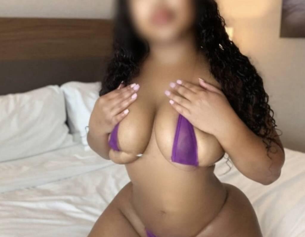 Bri is Female Escorts. | Hamilton | Ontario | Canada | scarletamour.com 