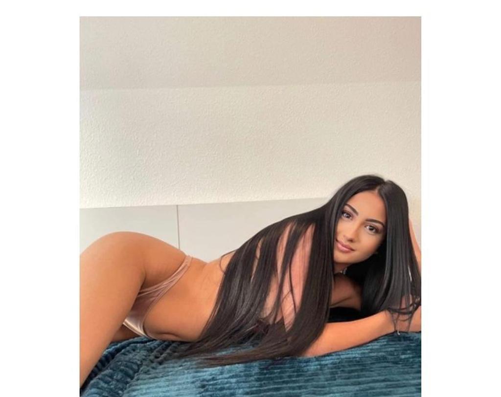  is Female Escorts. | Edinburgh | United Kingdom | United Kingdom | scarletamour.com 