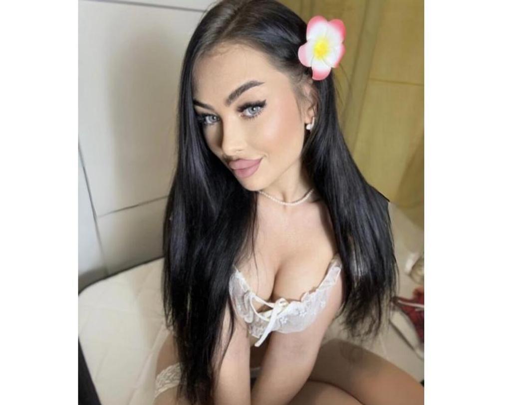  is Female Escorts. | Edinburgh | United Kingdom | United Kingdom | scarletamour.com 