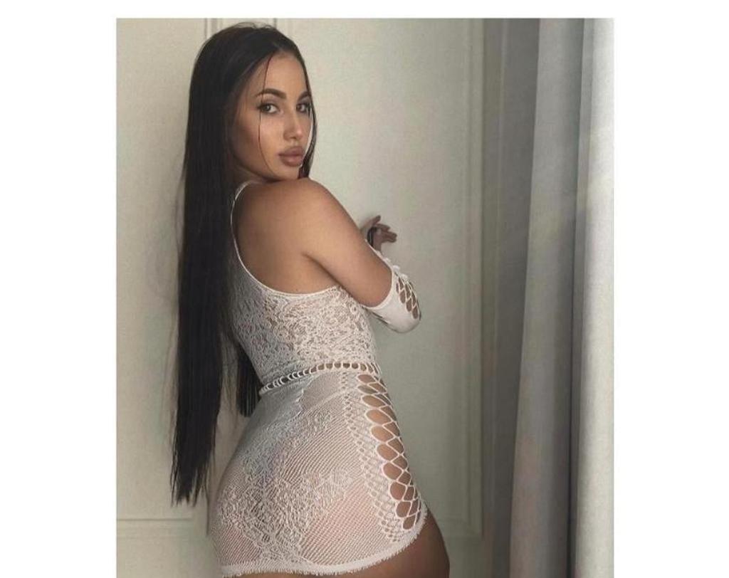  is Female Escorts. | East Midlands | United Kingdom | United Kingdom | scarletamour.com 