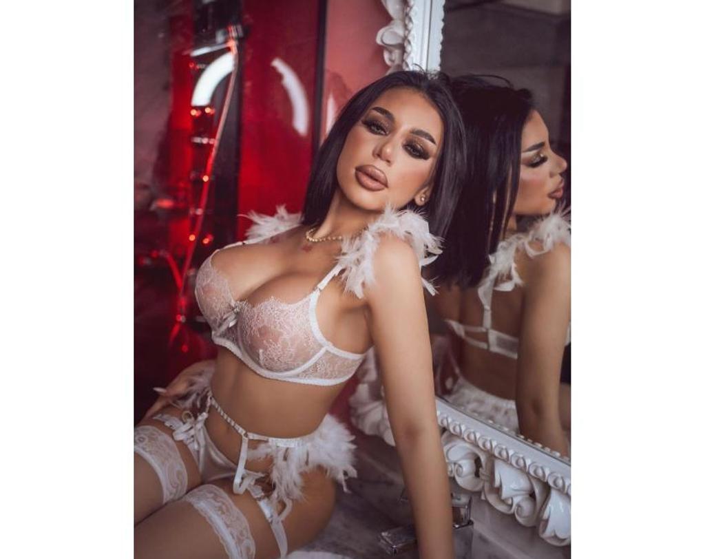  is Female Escorts. | Manchester | United Kingdom | United Kingdom | scarletamour.com 