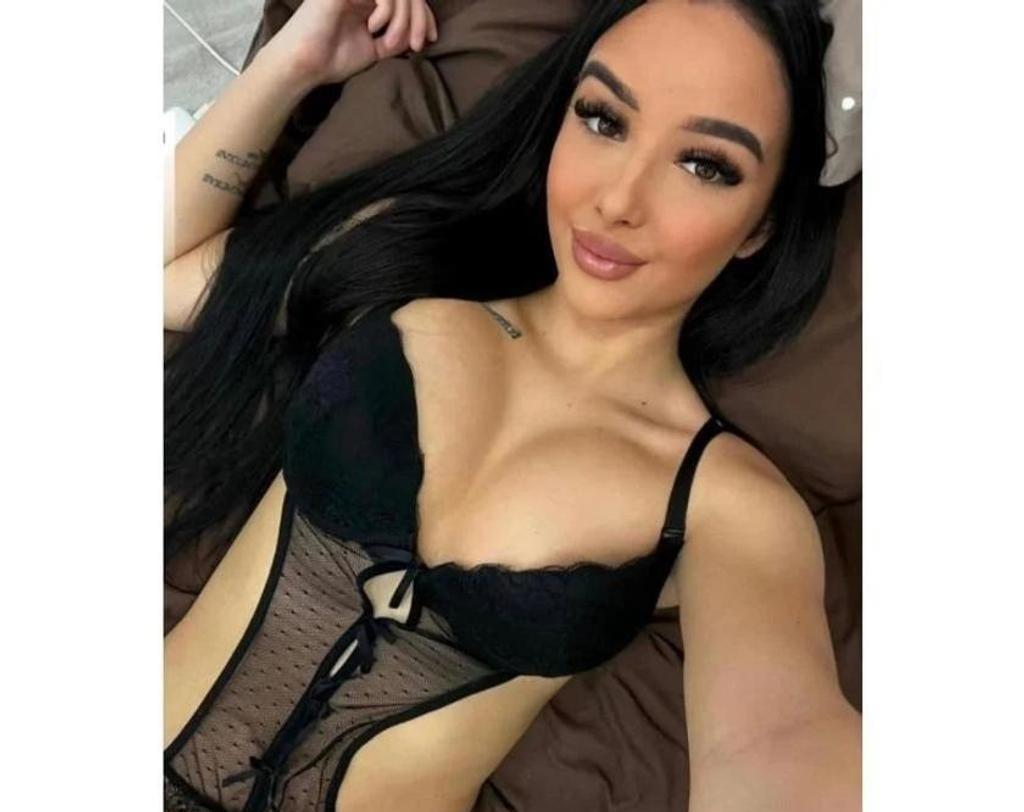  is Female Escorts. | Wales | United Kingdom | United Kingdom | scarletamour.com 