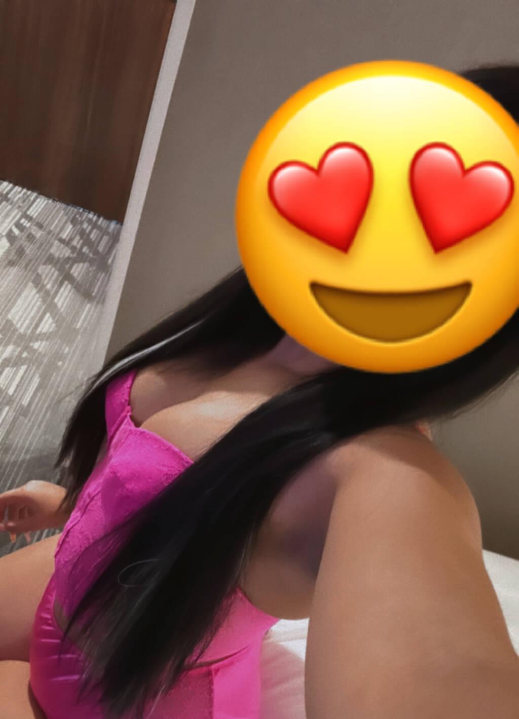 AALIYAH is Female Escorts. | Toronto | Ontario | Canada | scarletamour.com 