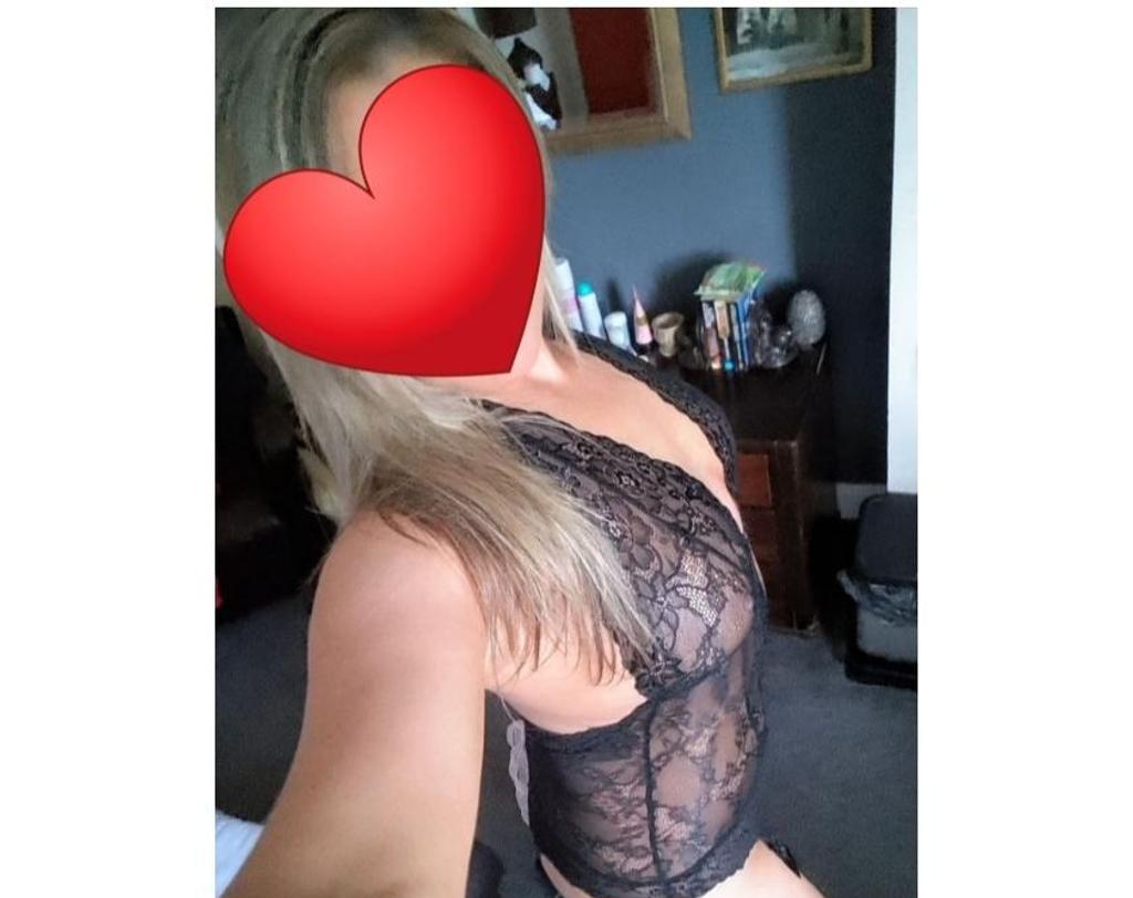  is Female Escorts. | Hampshire | United Kingdom | United Kingdom | scarletamour.com 