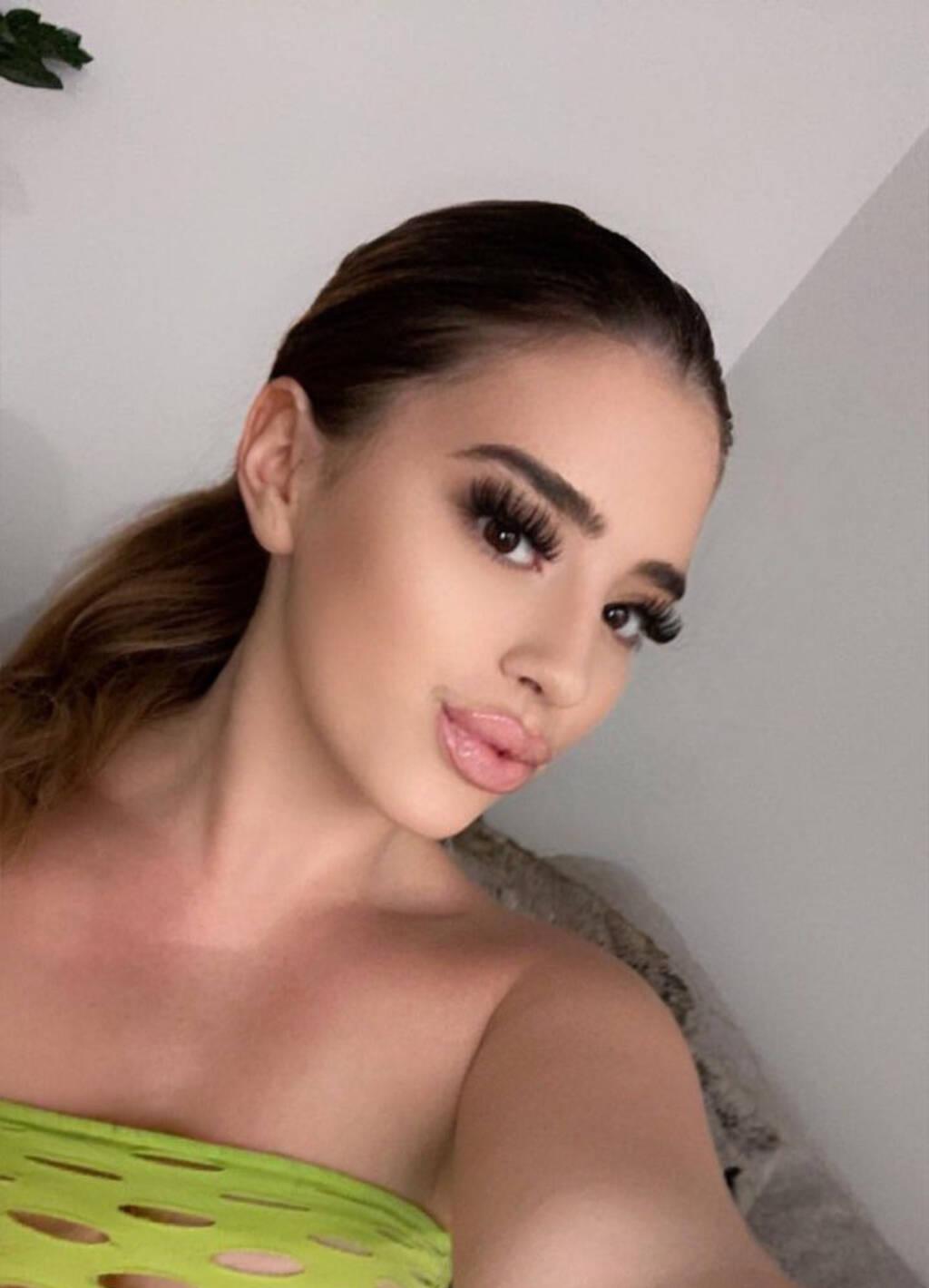 Alexya is Female Escorts. | belleville | Ontario | Canada | scarletamour.com 