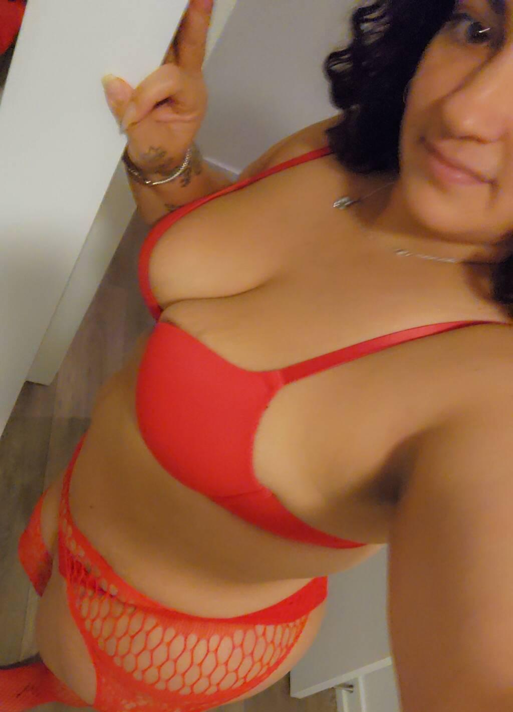 Jasmine is Female Escorts. | Barrie | Ontario | Canada | scarletamour.com 