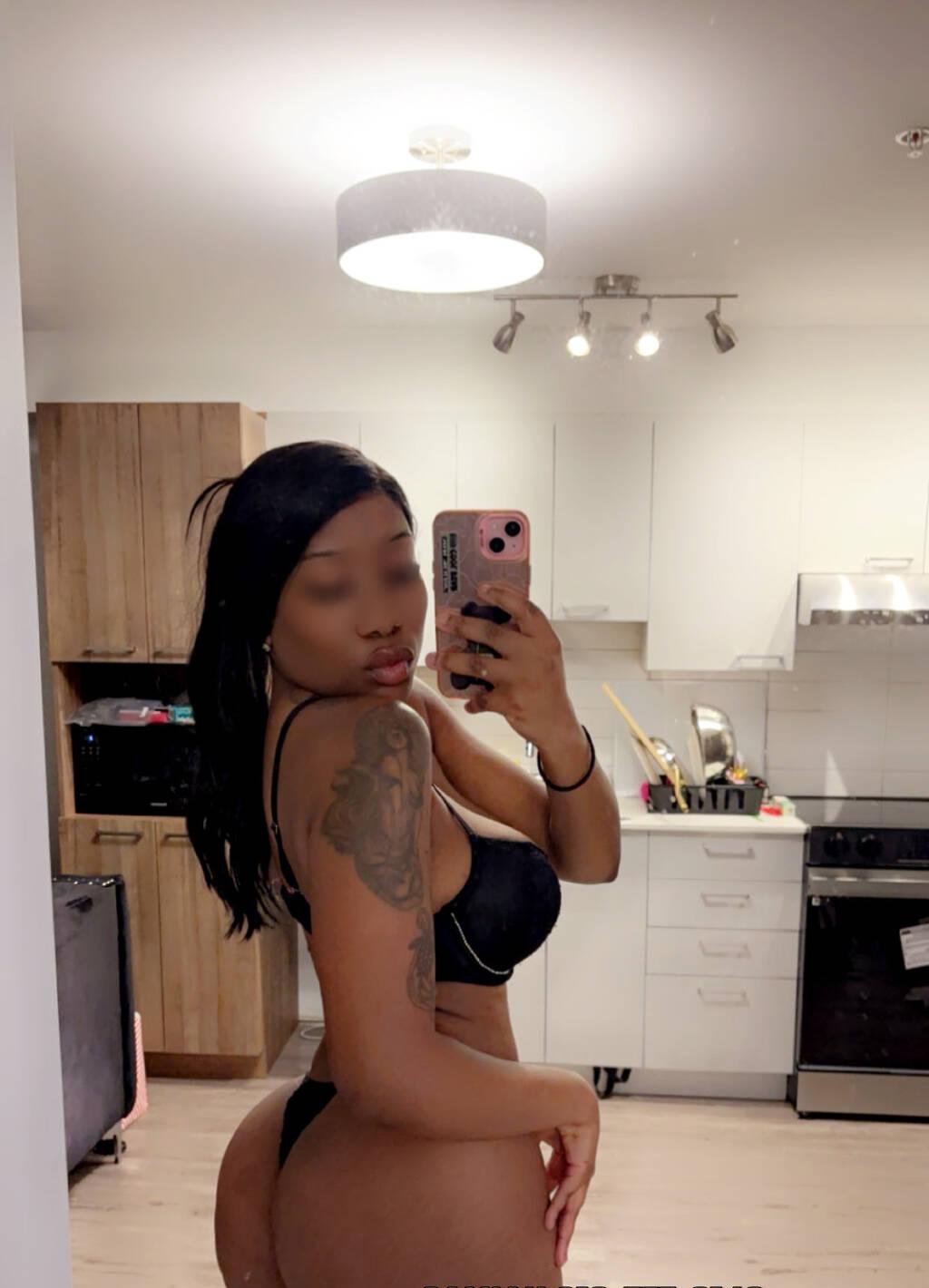 Samiah is Female Escorts. | Hamilton | Ontario | Canada | scarletamour.com 