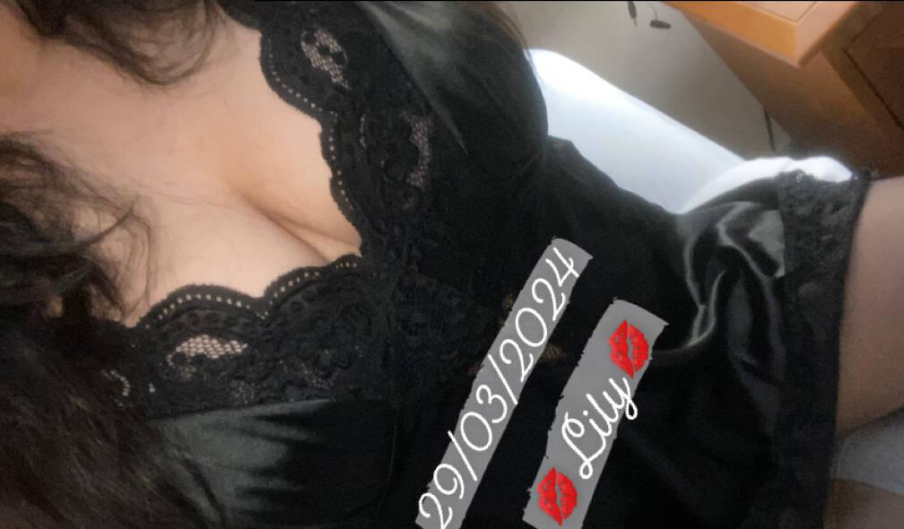 Lily is Female Escorts. | Barrie | Ontario | Canada | scarletamour.com 