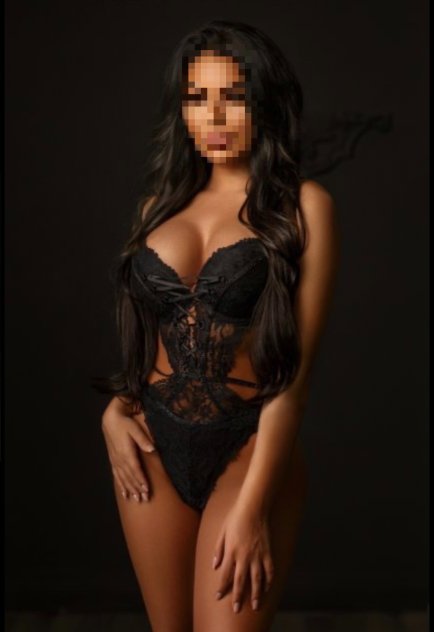  is Female Escorts. | Queens | New York | United States | scarletamour.com 