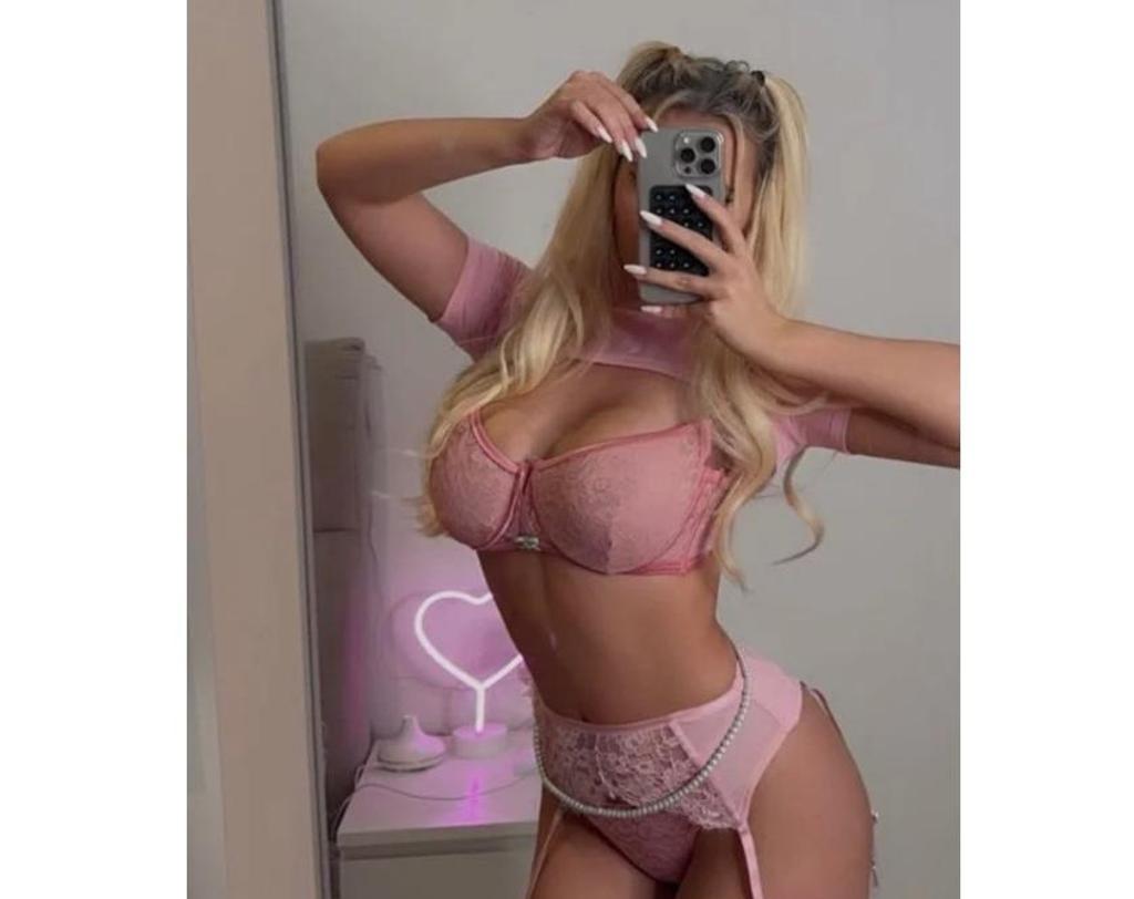  is Female Escorts. | Devon | United Kingdom | United Kingdom | scarletamour.com 