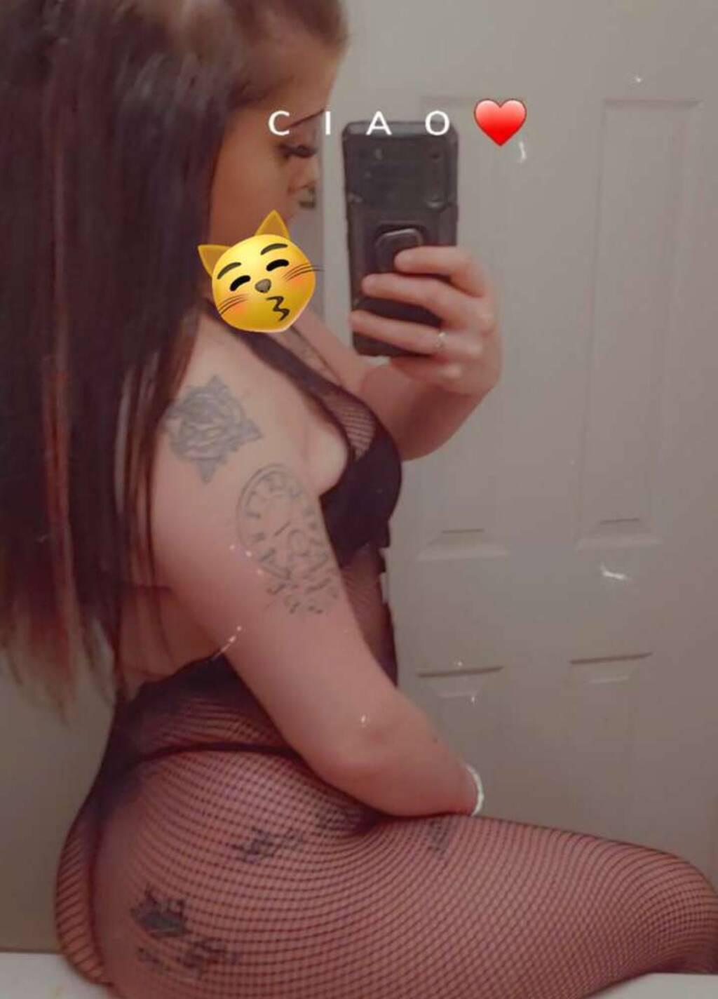 Evaa is Female Escorts. | Quebec City | Quebec | Canada | scarletamour.com 