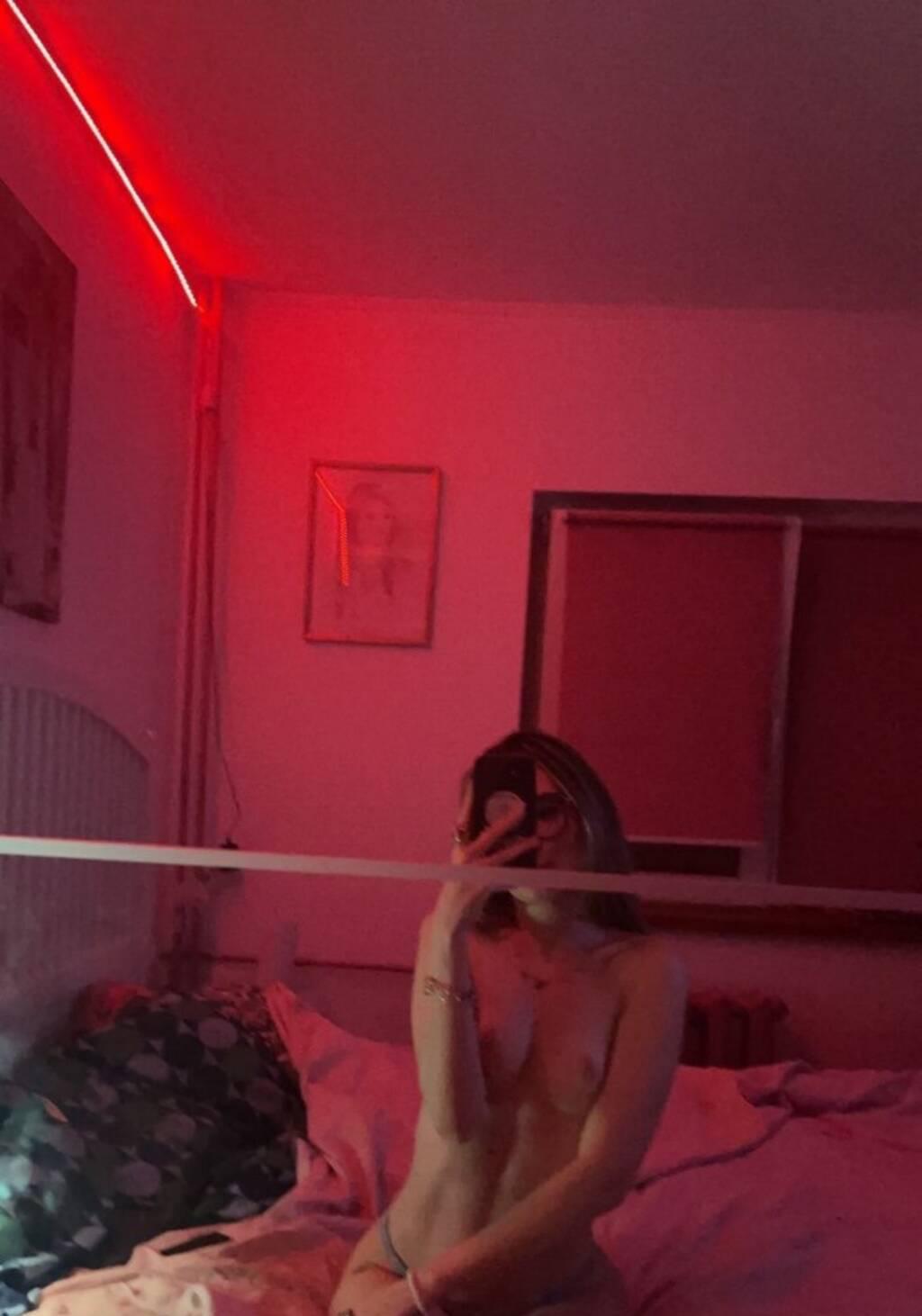 CDobie is Female Escorts. | Regina | Saskatchewan | Canada | scarletamour.com 