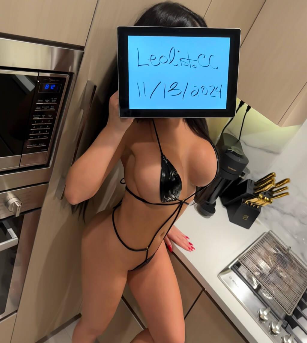 Catalina is Female Escorts. | Vancouver | British Columbia | Canada | scarletamour.com 