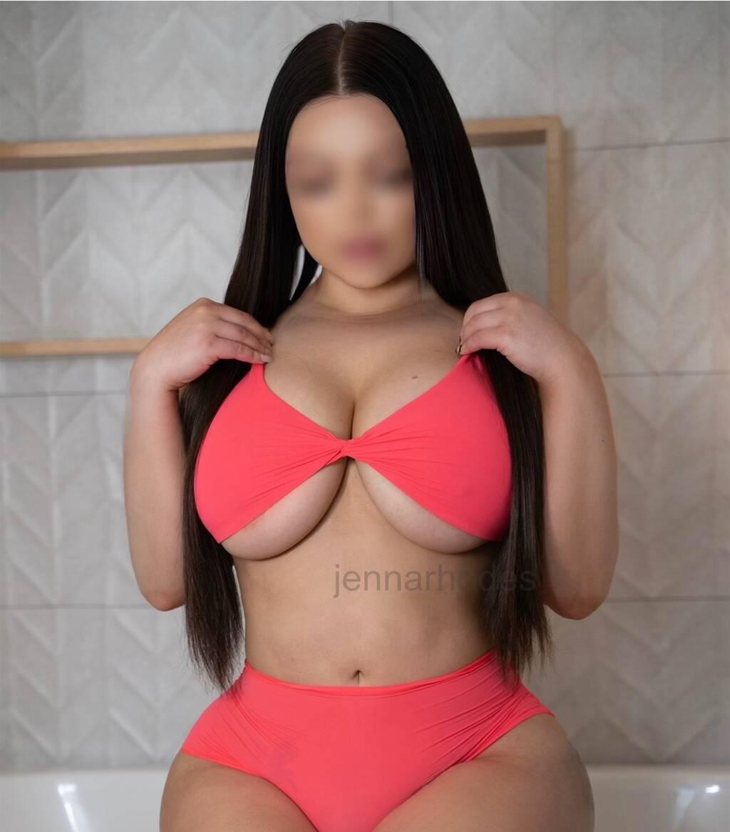 Jenna is Female Escorts. | Calgary | Alberta | Canada | scarletamour.com 