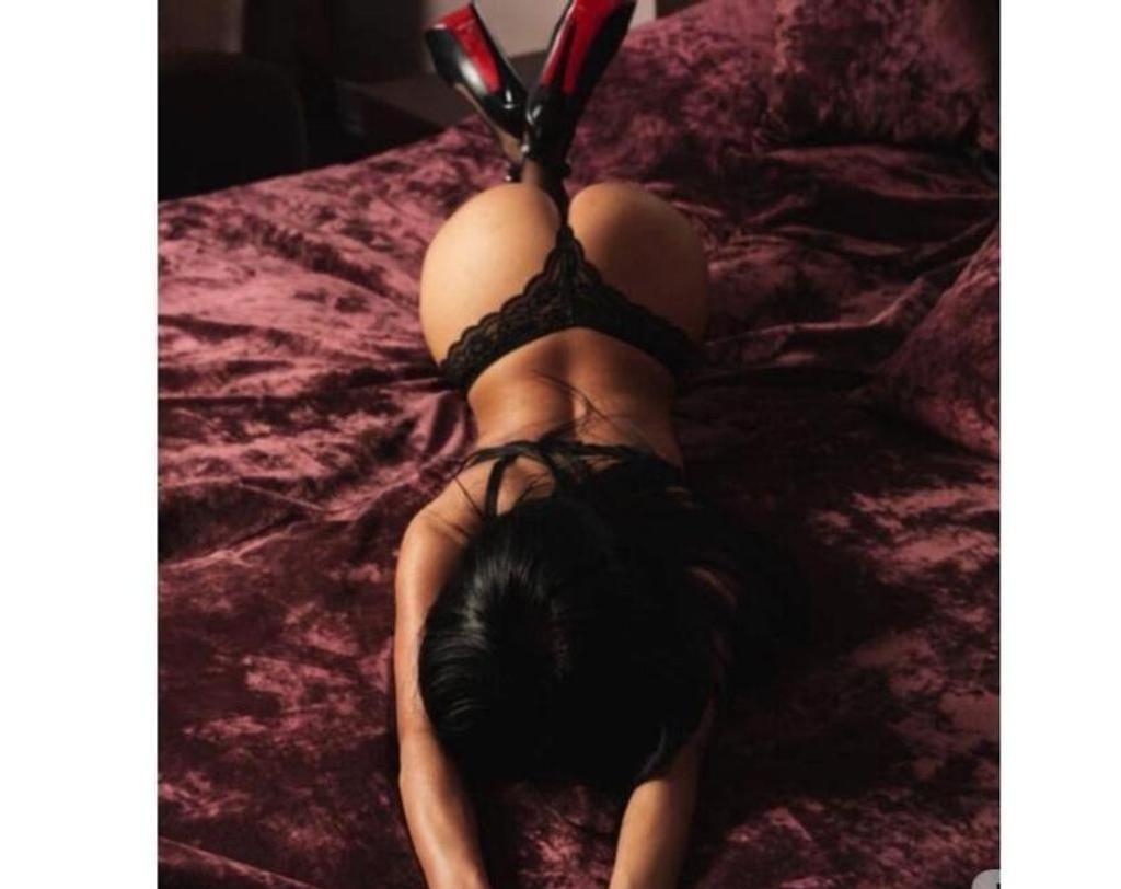  is Female Escorts. | Sheffield | United Kingdom | United Kingdom | scarletamour.com 