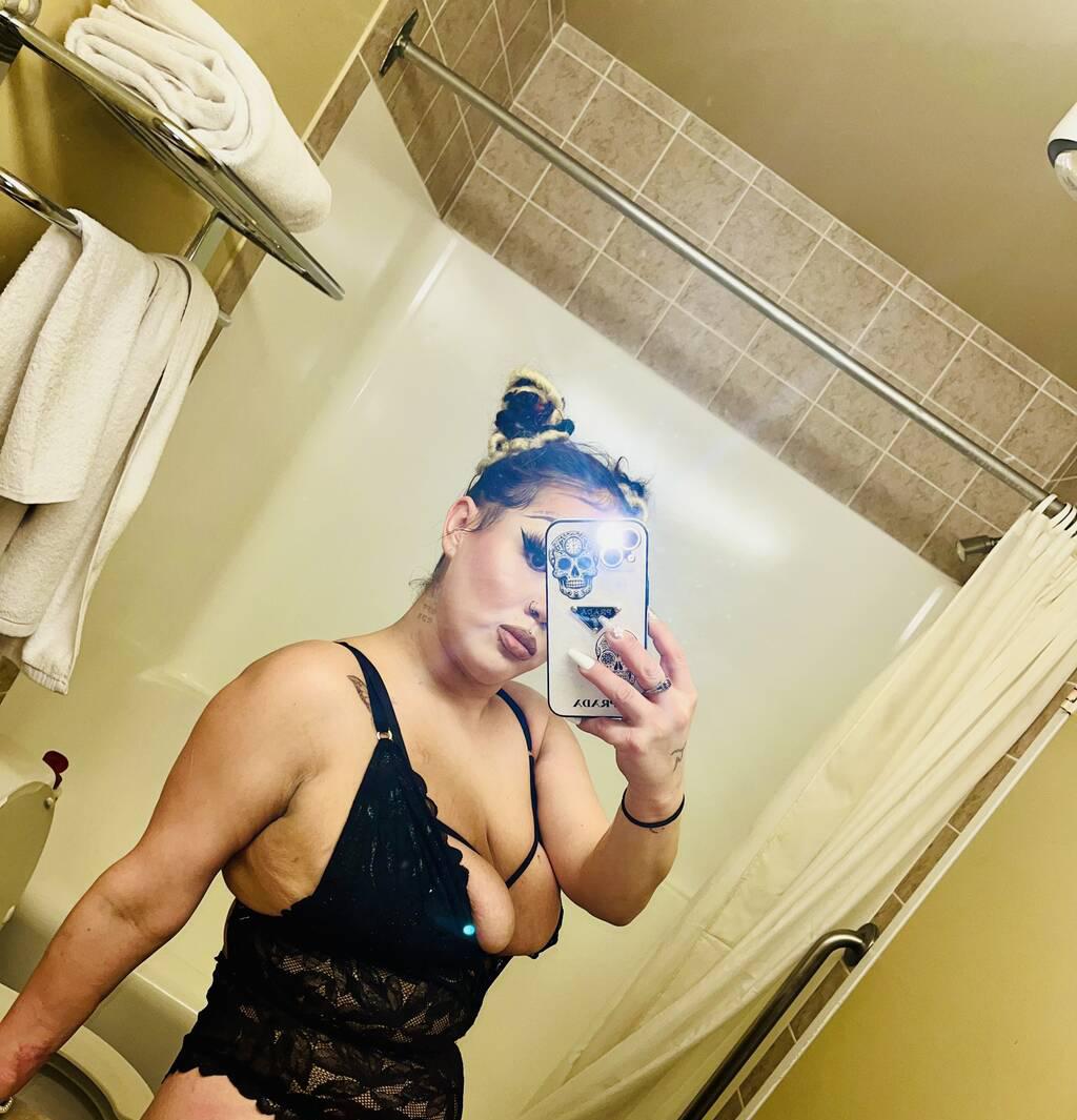 Lovely CeeCee is Female Escorts. | Regina | Saskatchewan | Canada | scarletamour.com 