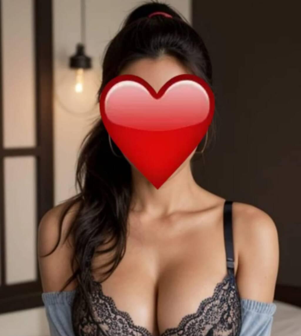 ALEXA is Female Escorts. | Montreal | Quebec | Canada | scarletamour.com 