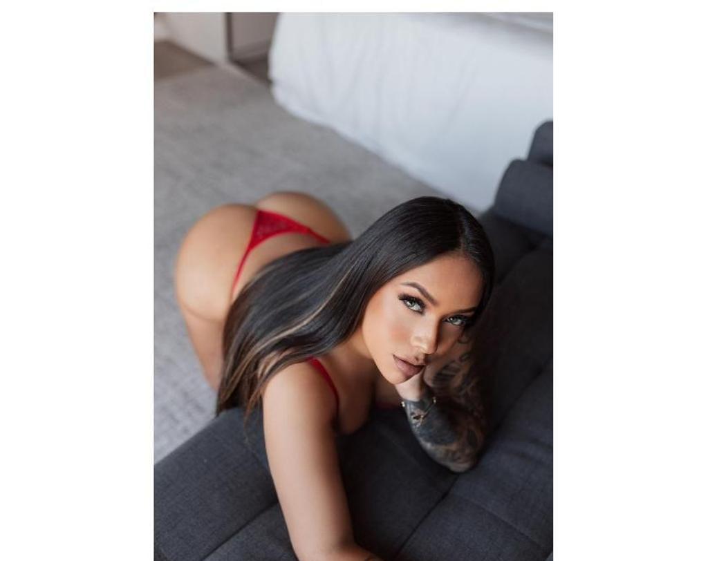  is Female Escorts. | Cambridge | United Kingdom | United Kingdom | scarletamour.com 