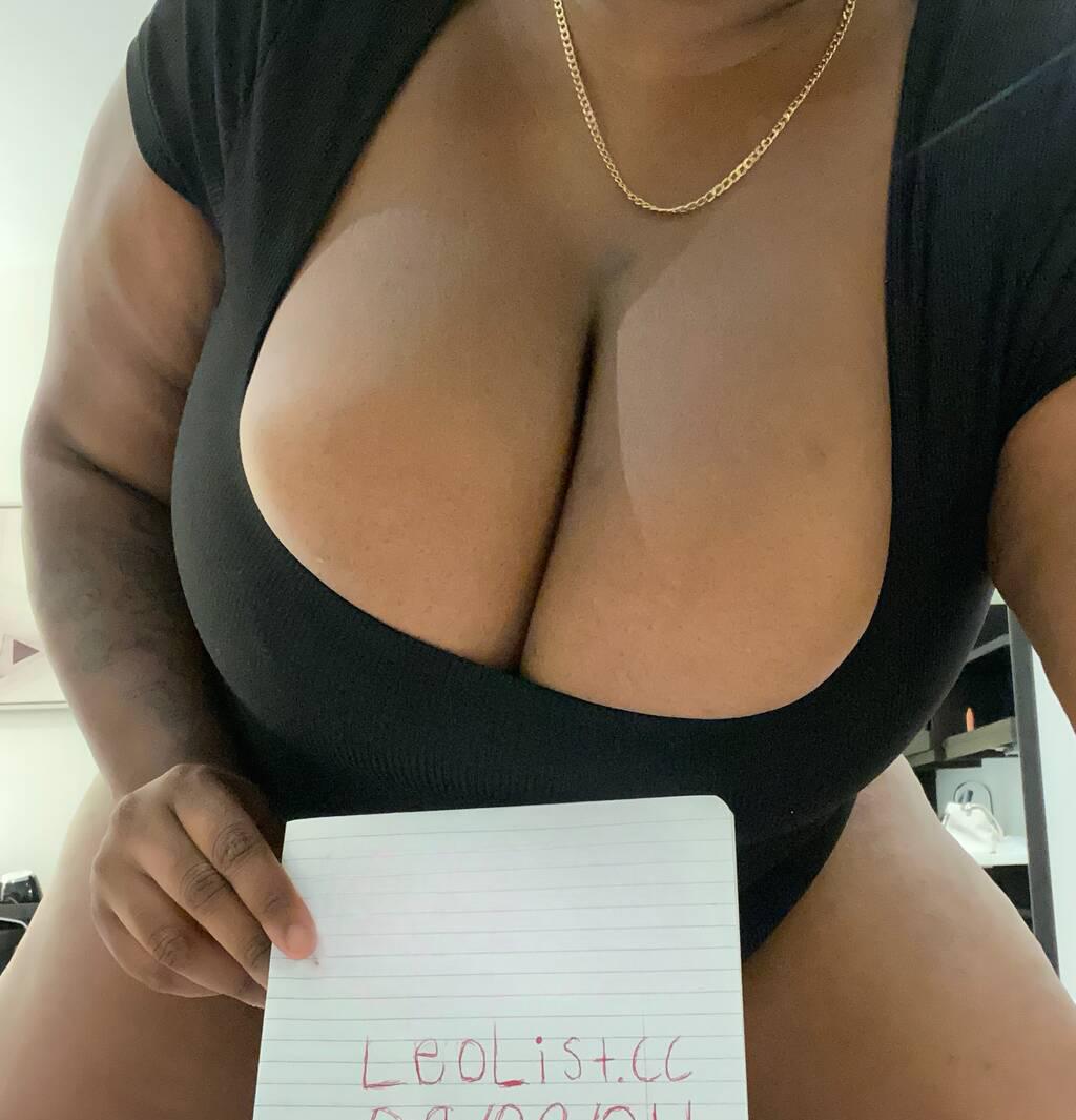 Kiara is Female Escorts. | Hamilton | Ontario | Canada | scarletamour.com 