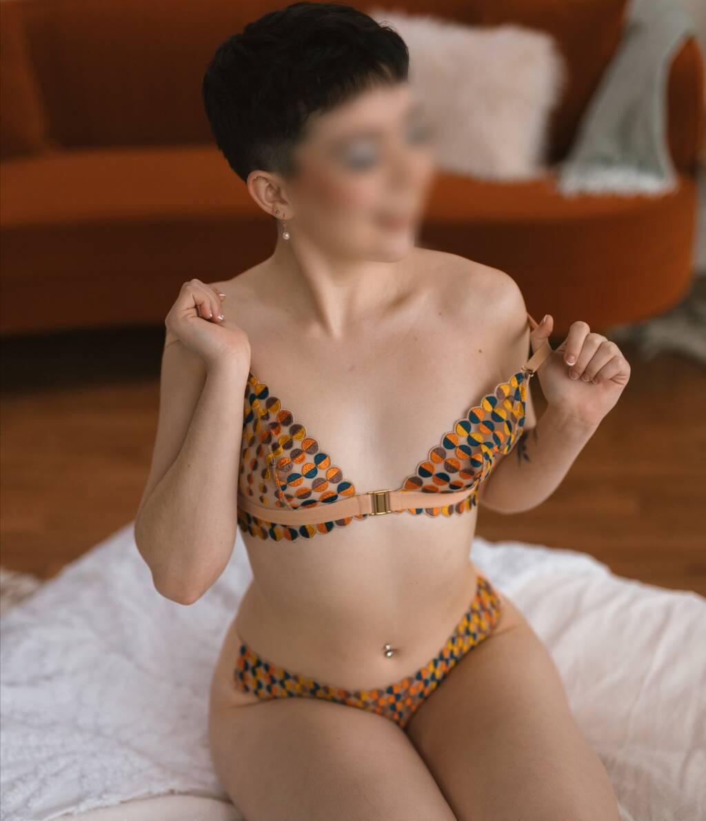 Vienna Banks is Female Escorts. | Victoria | British Columbia | Canada | scarletamour.com 