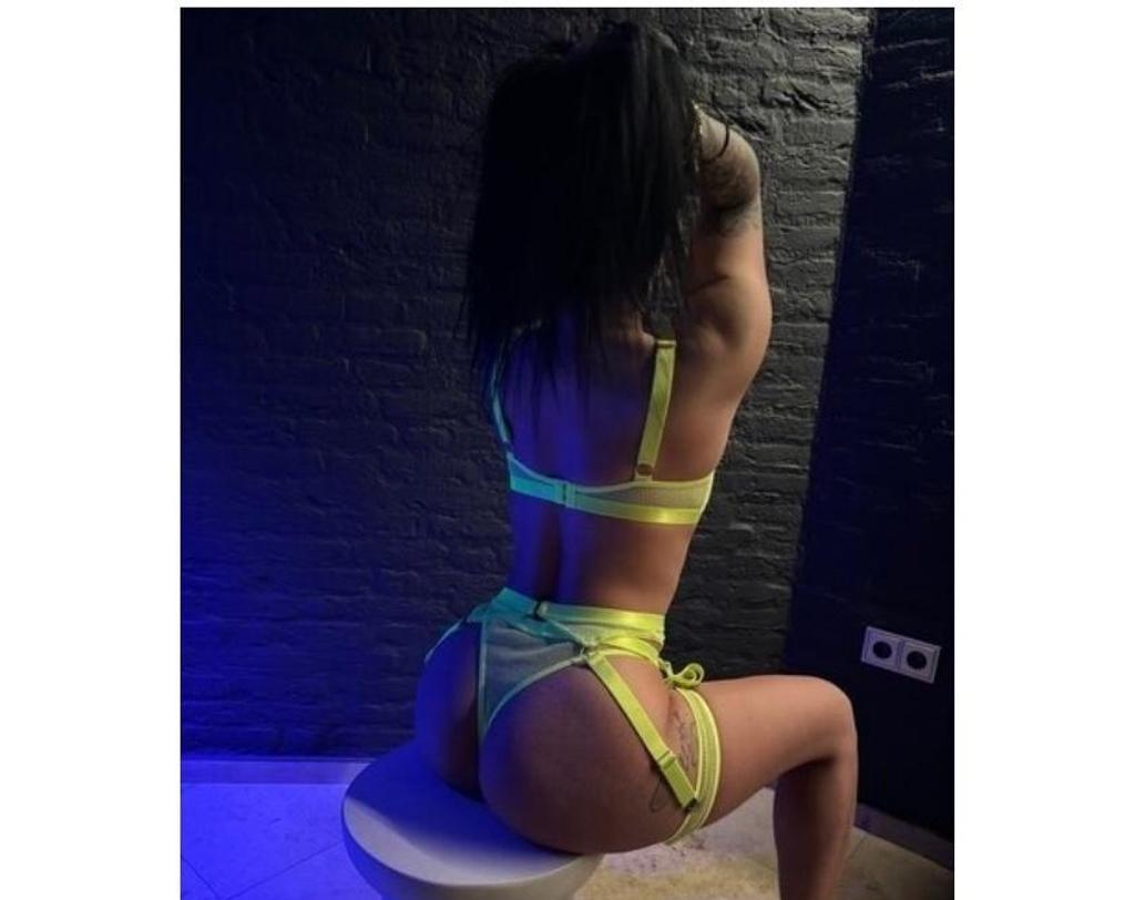  is Female Escorts. | Birmingham | United Kingdom | United Kingdom | scarletamour.com 