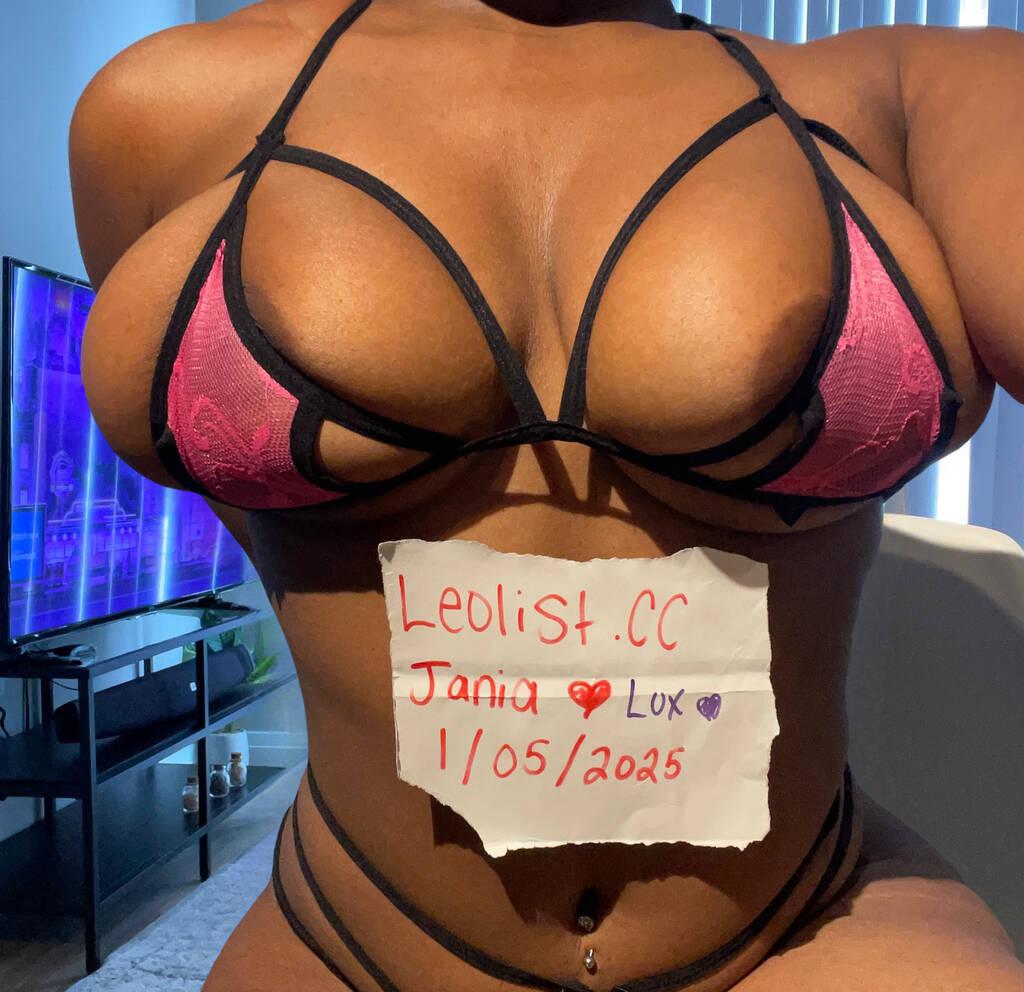 Jania is Female Escorts. | Ft Mcmurray | Alberta | Canada | scarletamour.com 