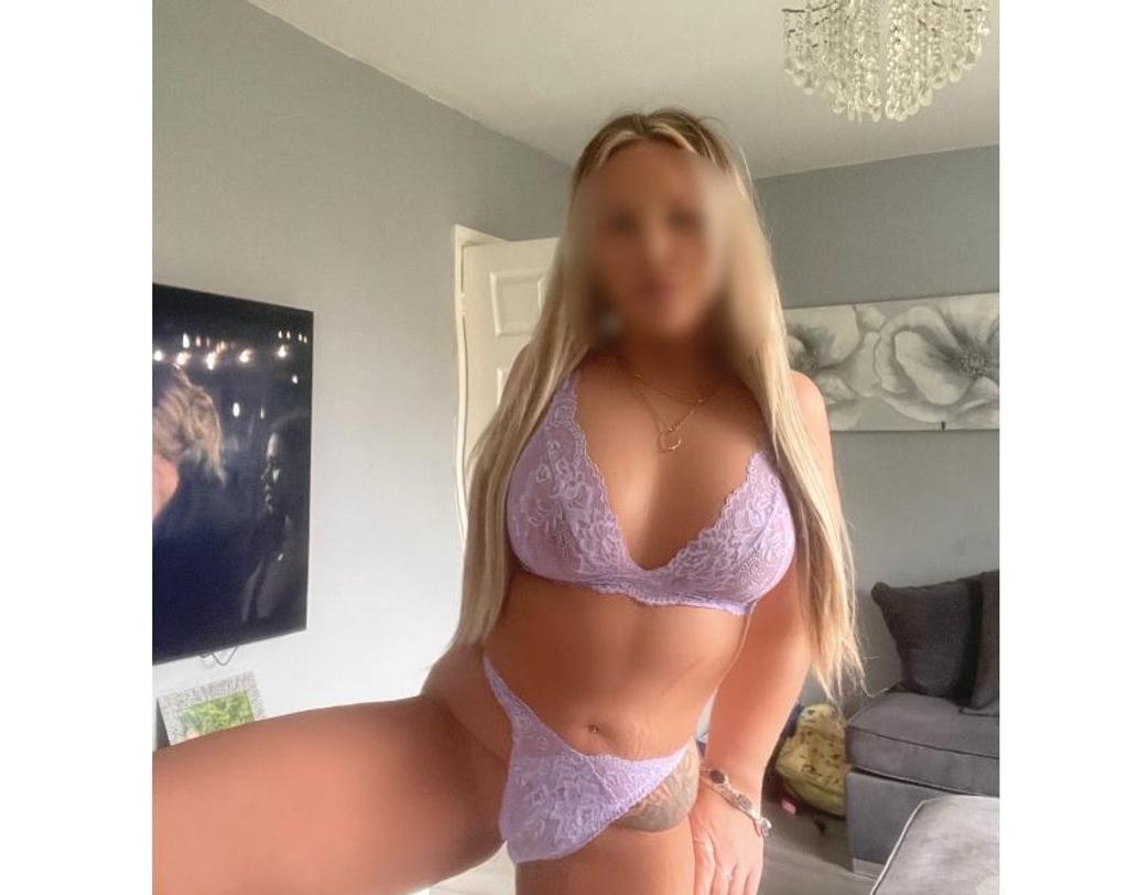  is Female Escorts. | East Midlands | United Kingdom | United Kingdom | scarletamour.com 