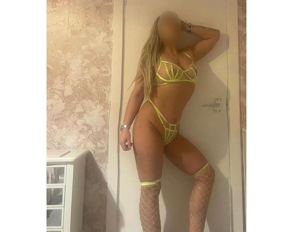  is Female Escorts. | East Midlands | United Kingdom | United Kingdom | scarletamour.com 