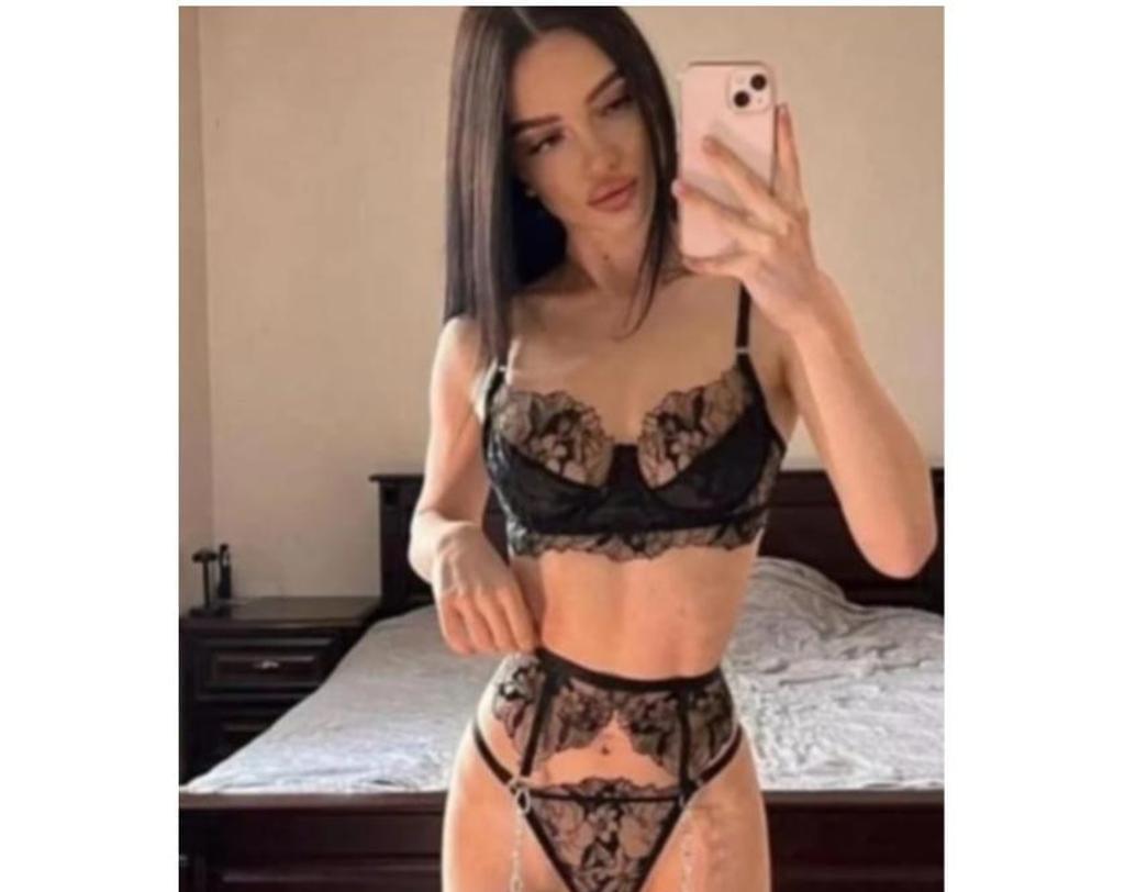  is Female Escorts. | Hampshire | United Kingdom | United Kingdom | scarletamour.com 