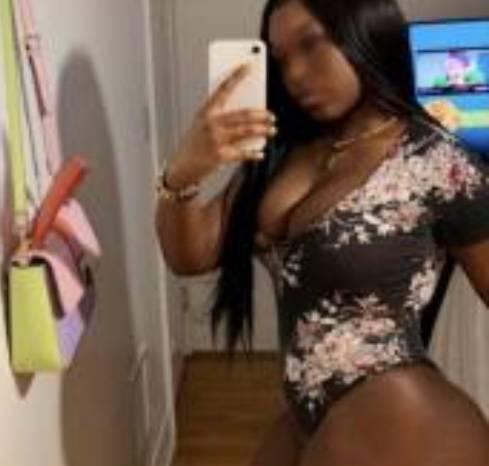 Amina is Female Escorts. | Trois Rivieres | Quebec | Canada | scarletamour.com 