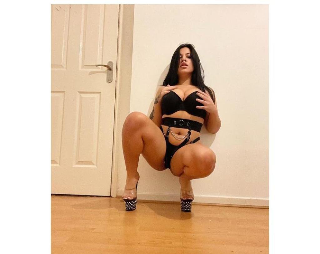  is Female Escorts. | Manchester | United Kingdom | United Kingdom | scarletamour.com 