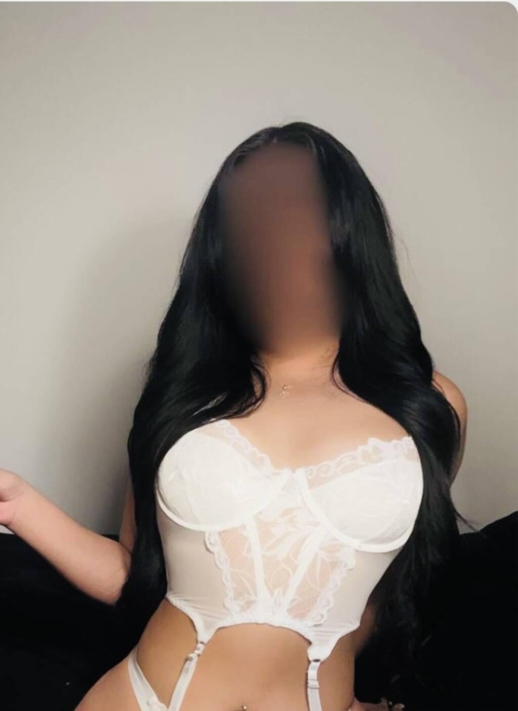 Milli is Female Escorts. | Regina | Saskatchewan | Canada | scarletamour.com 