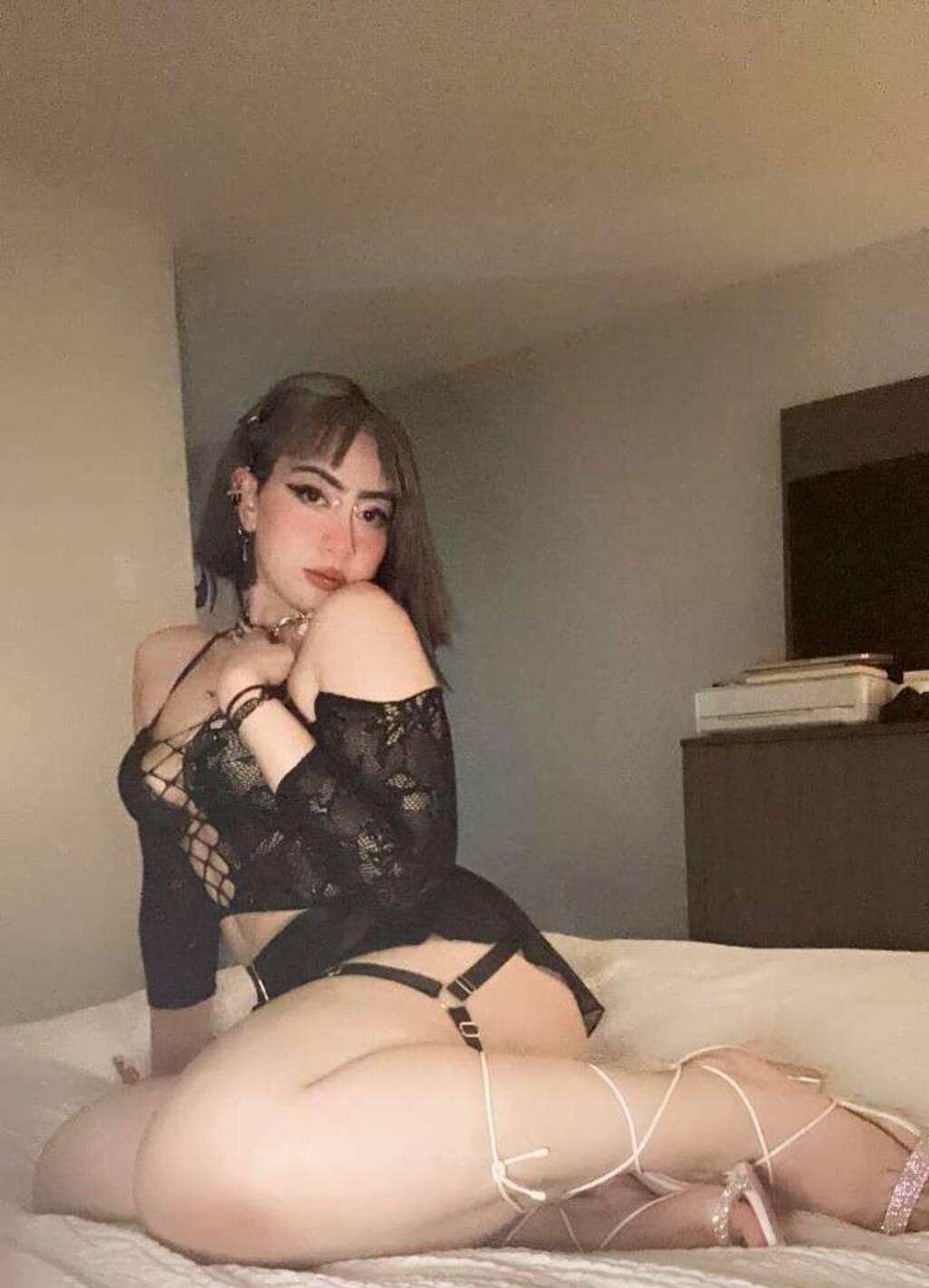 Berry Castella is Female Escorts. | Calgary | Alberta | Canada | scarletamour.com 