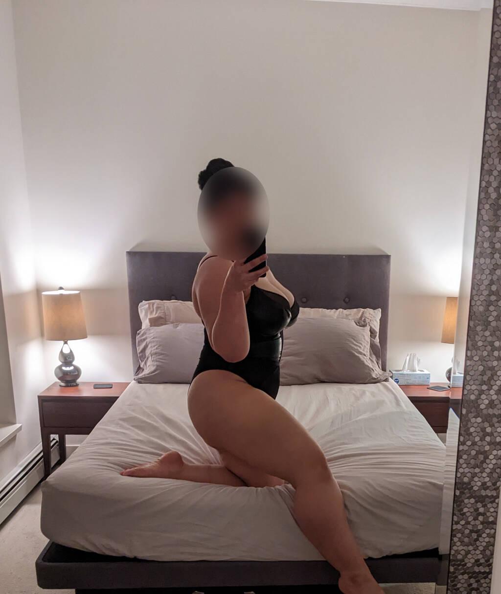 Volpina Vance is Female Escorts. | Vancouver | British Columbia | Canada | scarletamour.com 