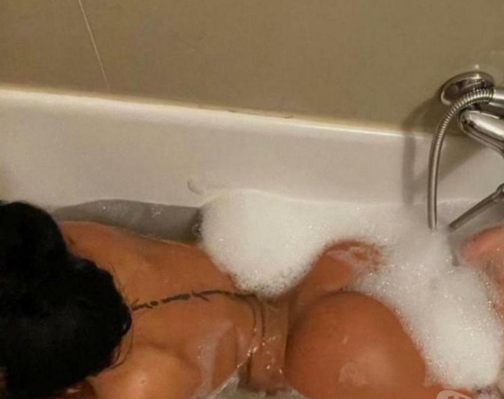  is Female Escorts. | London | United Kingdom | United Kingdom | scarletamour.com 
