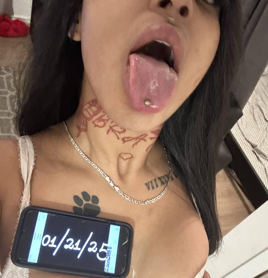 Jasmine is Female Escorts. | Kitchener | Ontario | Canada | scarletamour.com 