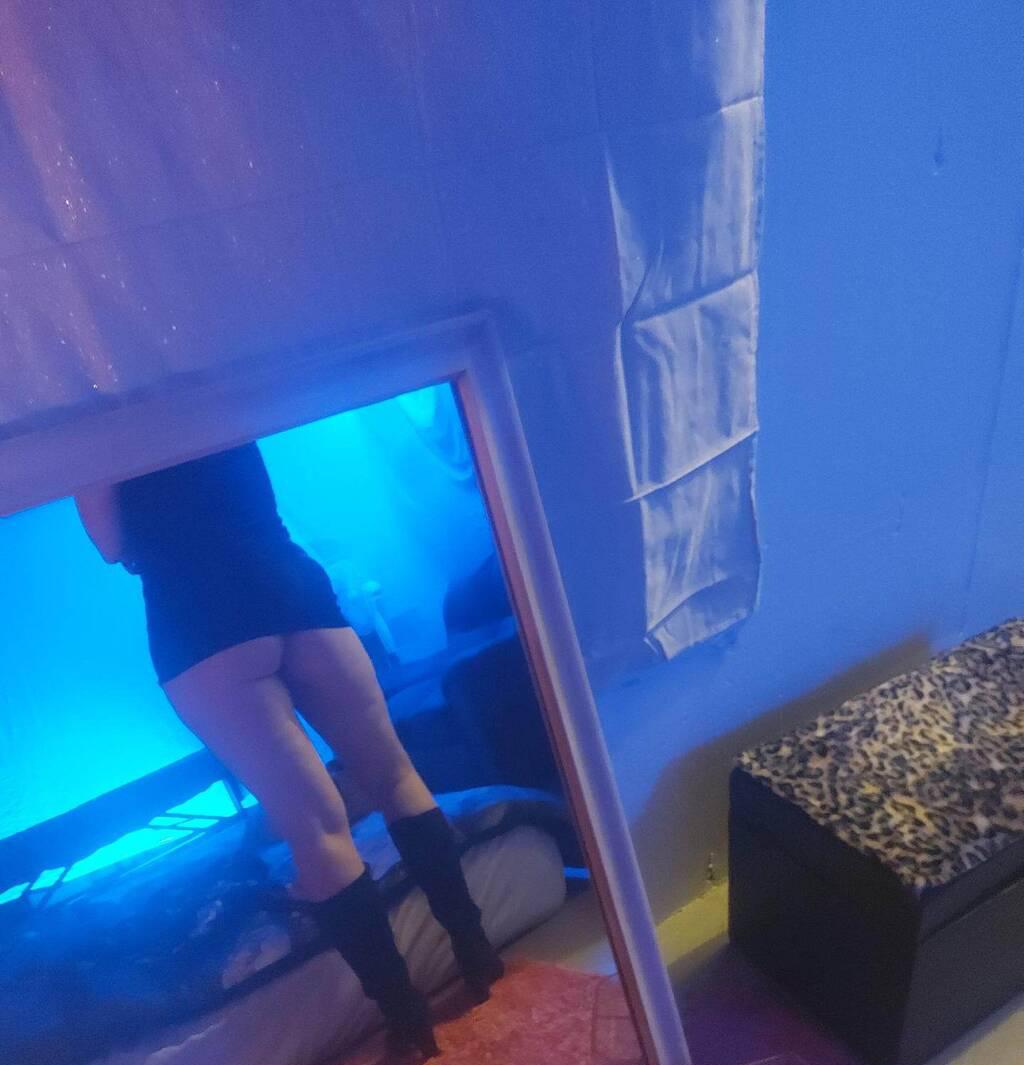 Let me please you is Female Escorts. | Prince George | British Columbia | Canada | scarletamour.com 