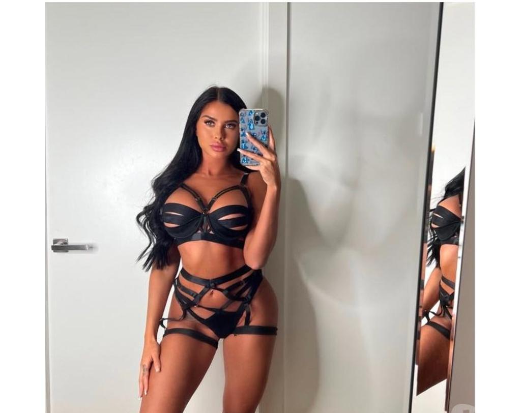  is Female Escorts. | London | United Kingdom | United Kingdom | scarletamour.com 