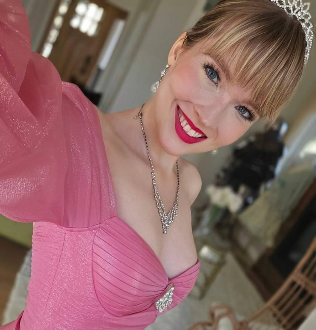 Ashley Aster is Female Escorts. | Calgary | Alberta | Canada | scarletamour.com 