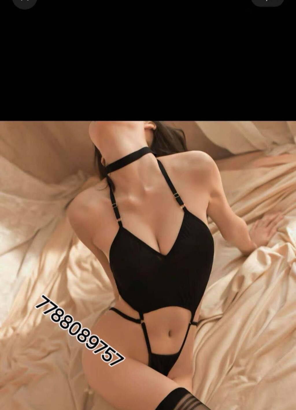 Sara / Amy is Female Escorts. | Vancouver | British Columbia | Canada | scarletamour.com 