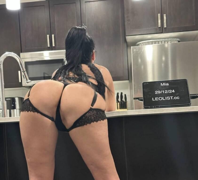 Mia is Female Escorts. | Grande Prairie | Alberta | Canada | scarletamour.com 