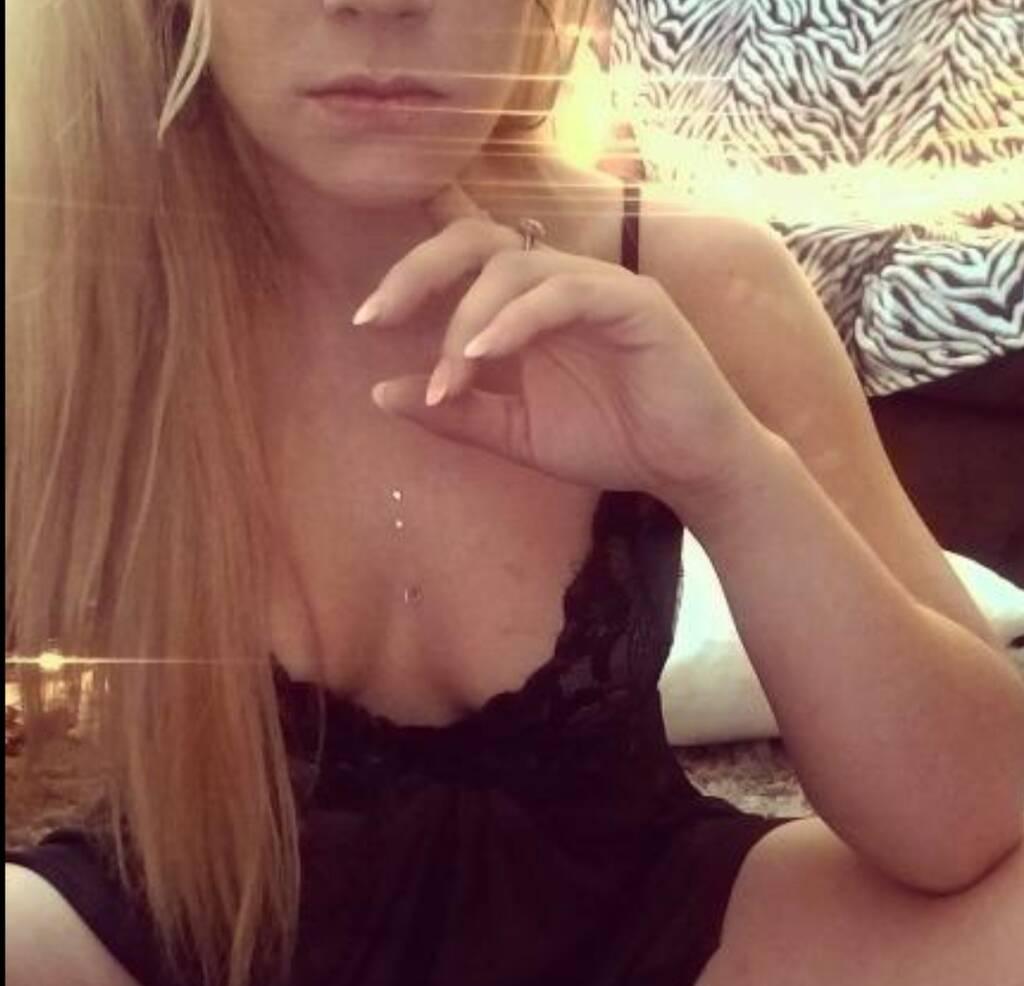 Sierra is Female Escorts. | Calgary | Alberta | Canada | scarletamour.com 
