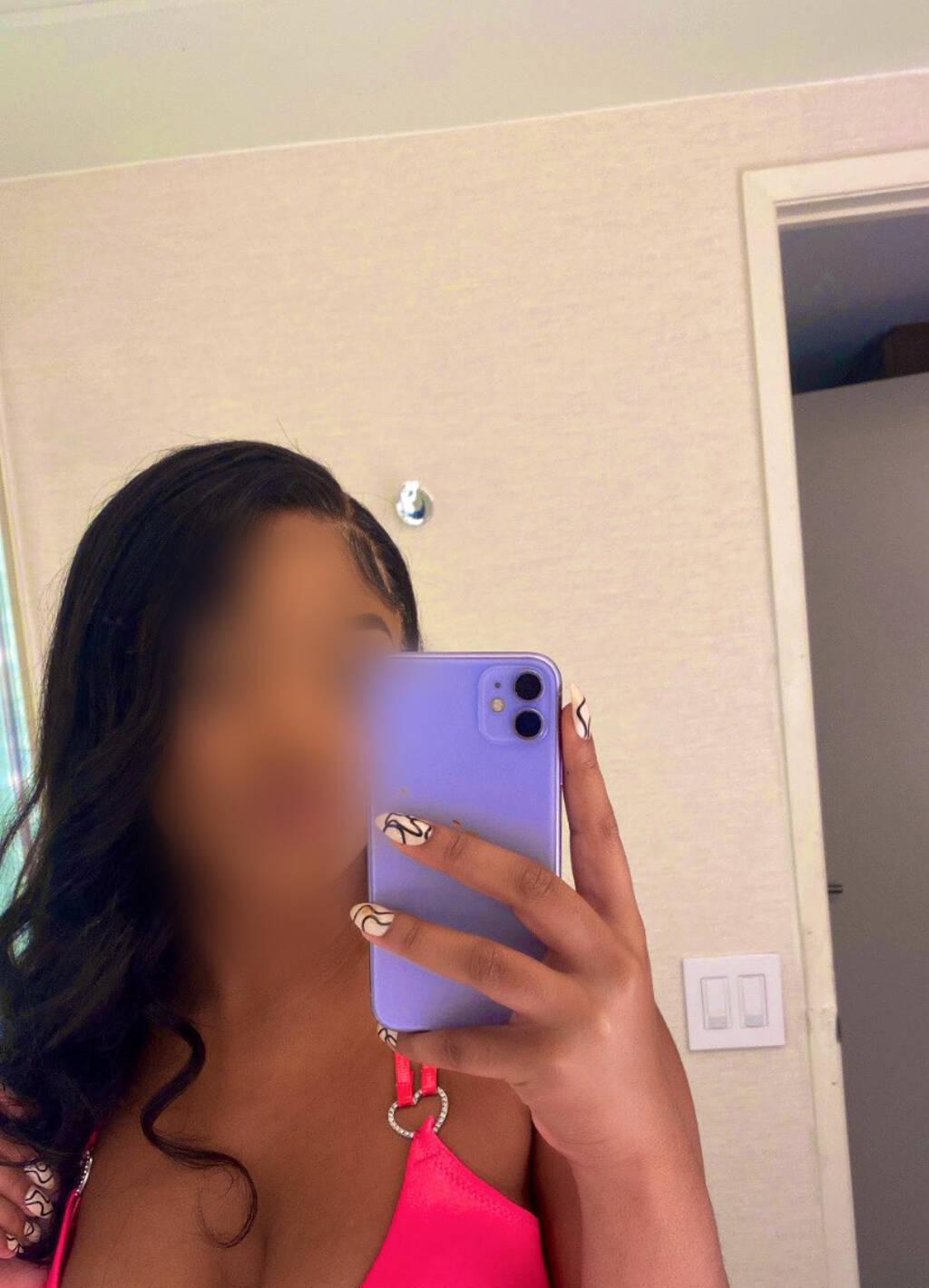 Ms. Alisa is Female Escorts. | Lethbridge | Alberta | Canada | scarletamour.com 