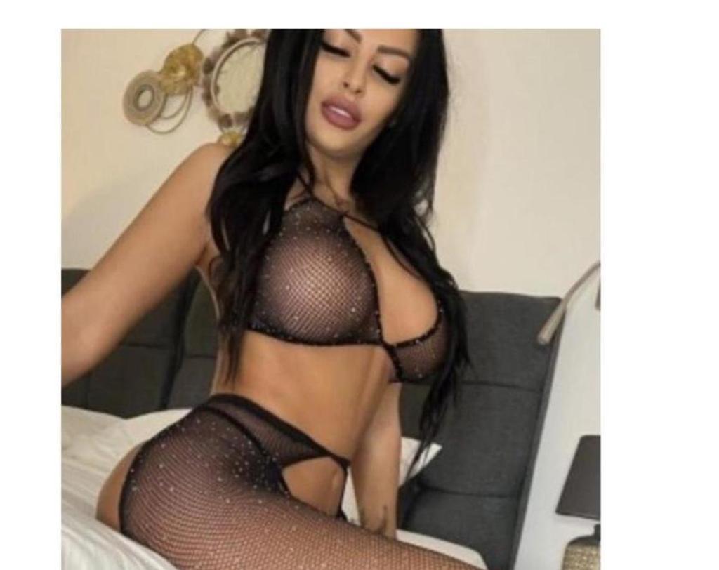  is Female Escorts. | Essex | United Kingdom | United Kingdom | scarletamour.com 