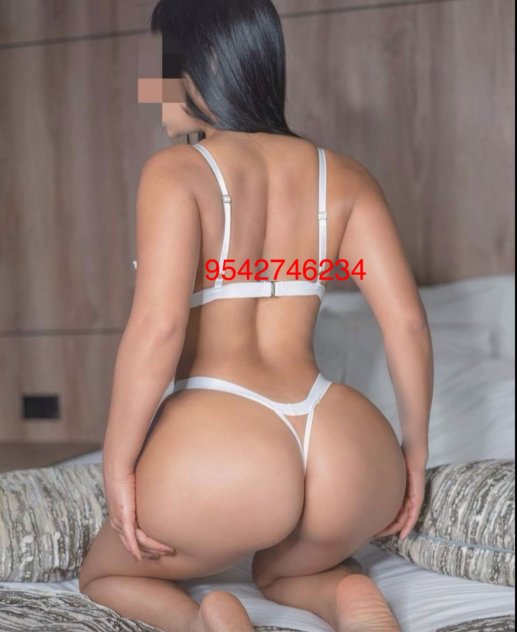  is Female Escorts. | Miami | Florida | United States | scarletamour.com 