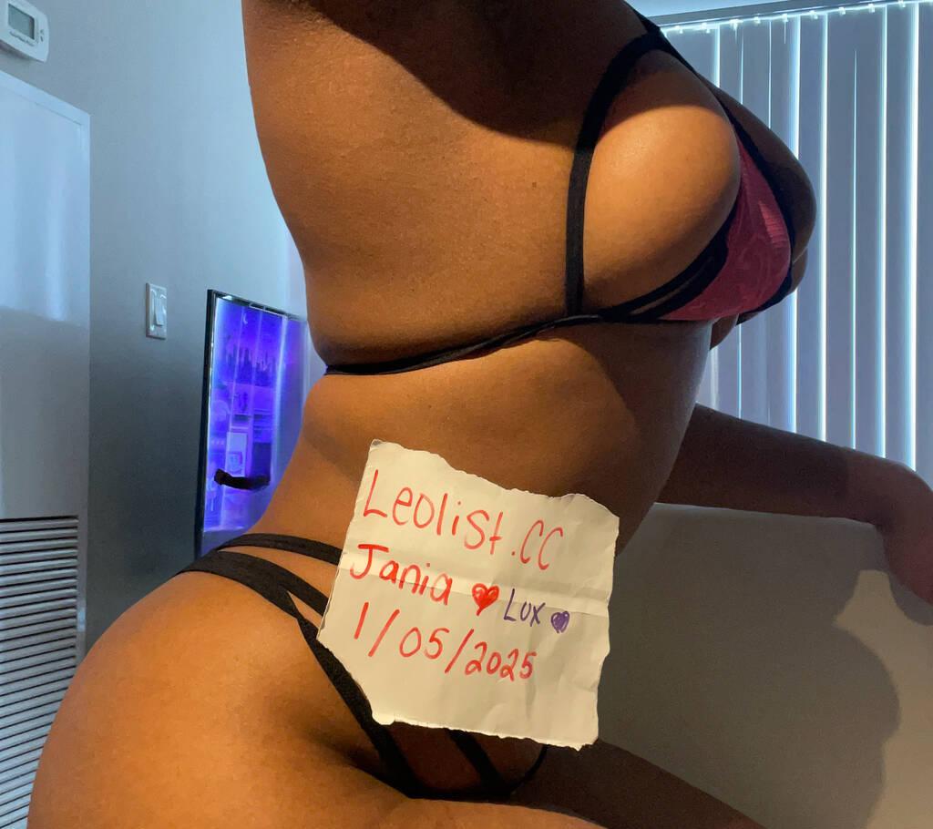 Jania is Female Escorts. | Ft Mcmurray | Alberta | Canada | scarletamour.com 