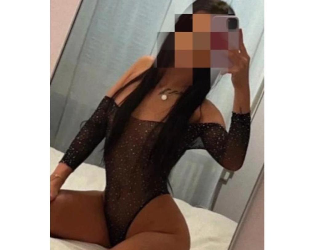  is Female Escorts. | Hampshire | United Kingdom | United Kingdom | scarletamour.com 