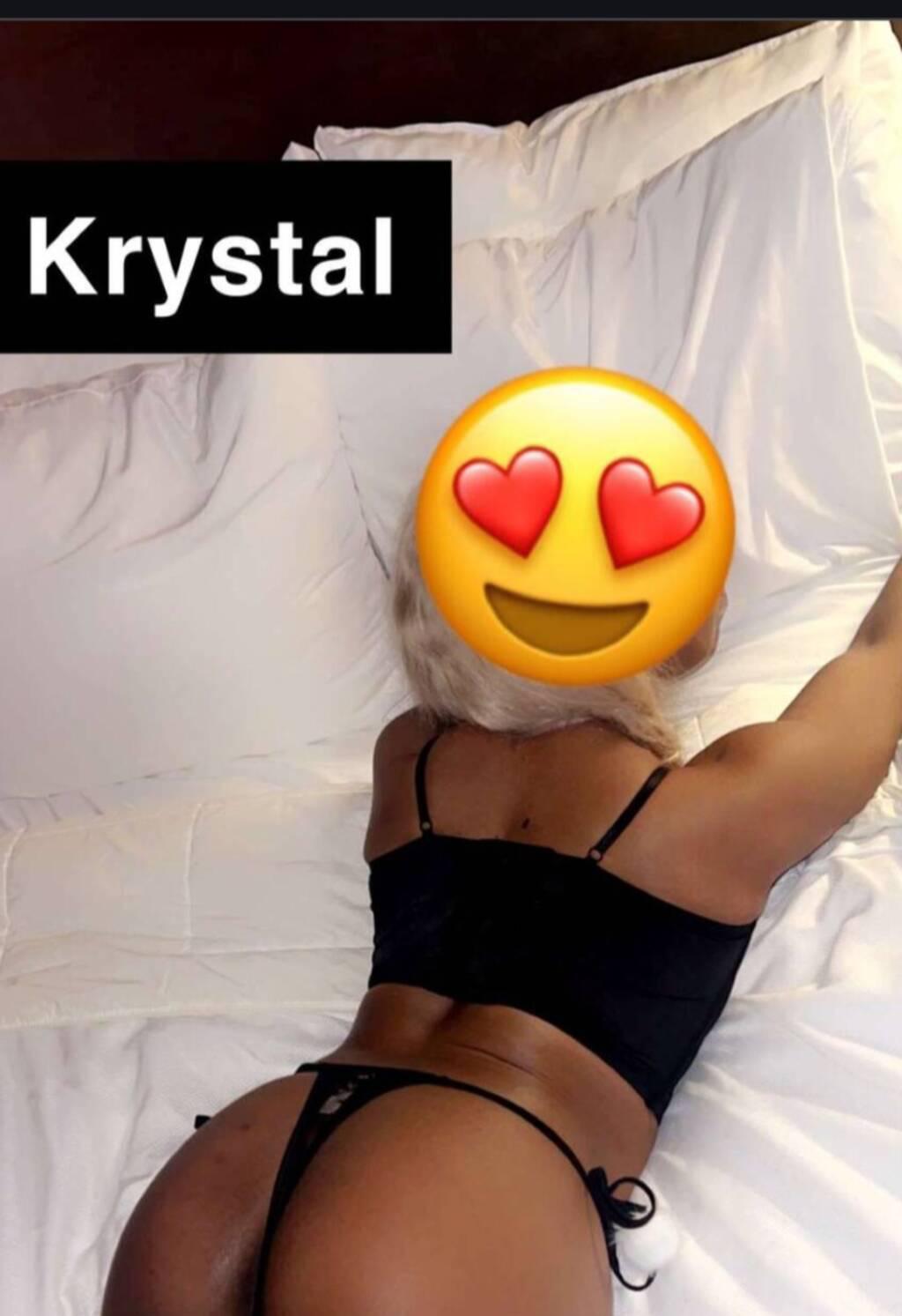 Krystal is Female Escorts. | Quebec City | Quebec | Canada | scarletamour.com 